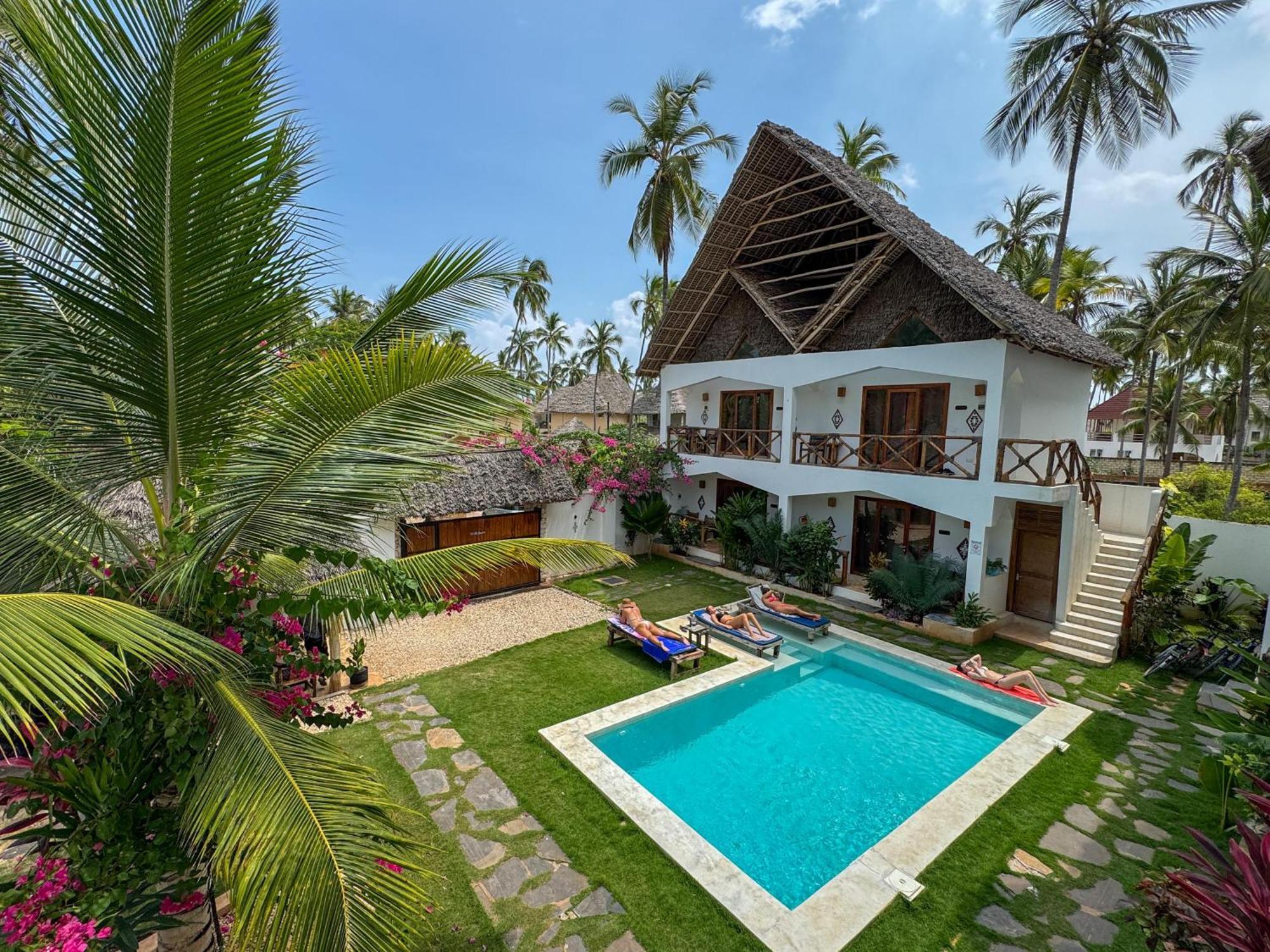Mambo Cabana Pwani Mchangani Exterior foto