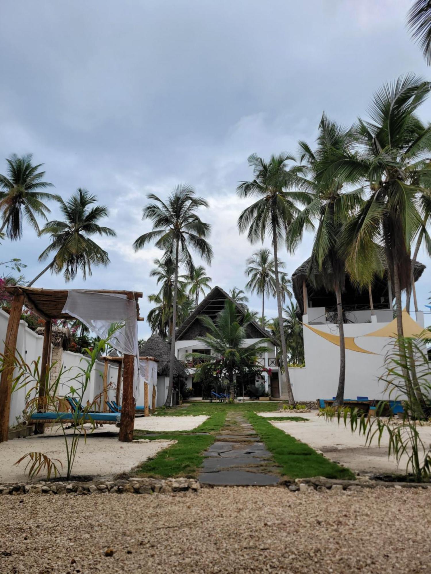 Mambo Cabana Pwani Mchangani Exterior foto